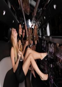 Discotour mit Stretchlimousine
